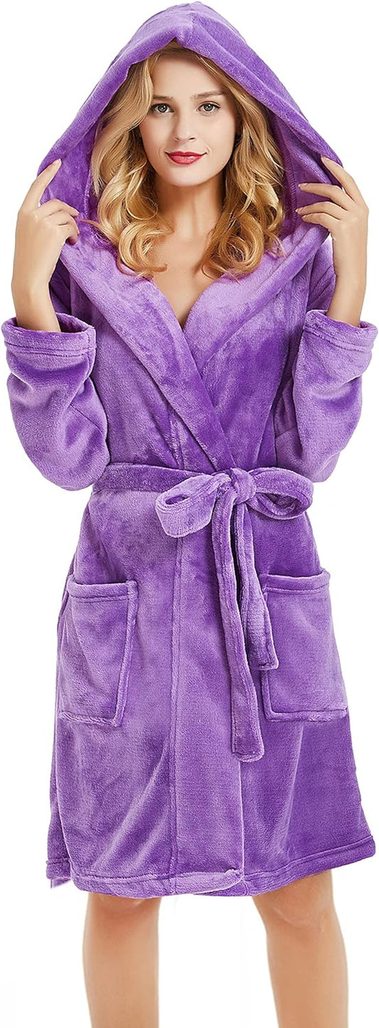 Women's Hooded Fleece Robe - Short Plush Spa Bathrobe for Ultimate Comfort and Warmth
