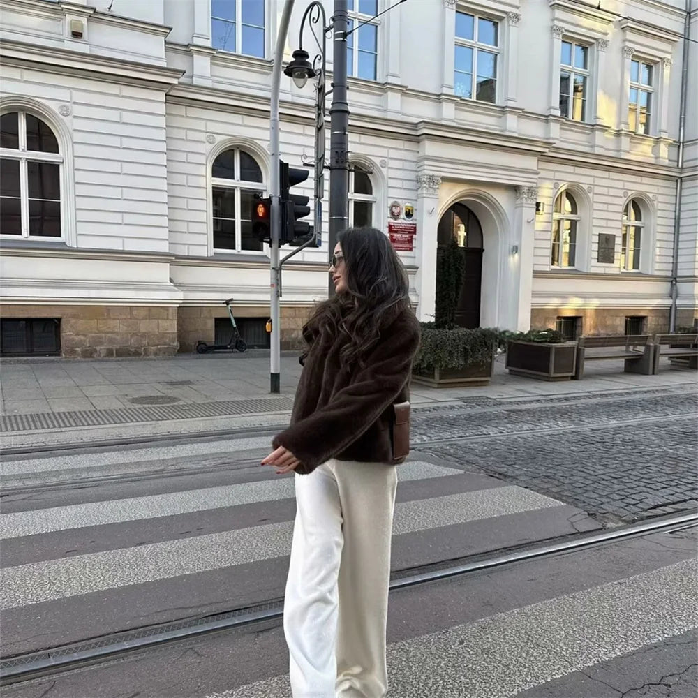 New winter fashion women's casual avant-garde design with European and American style brown fur integrated jacket