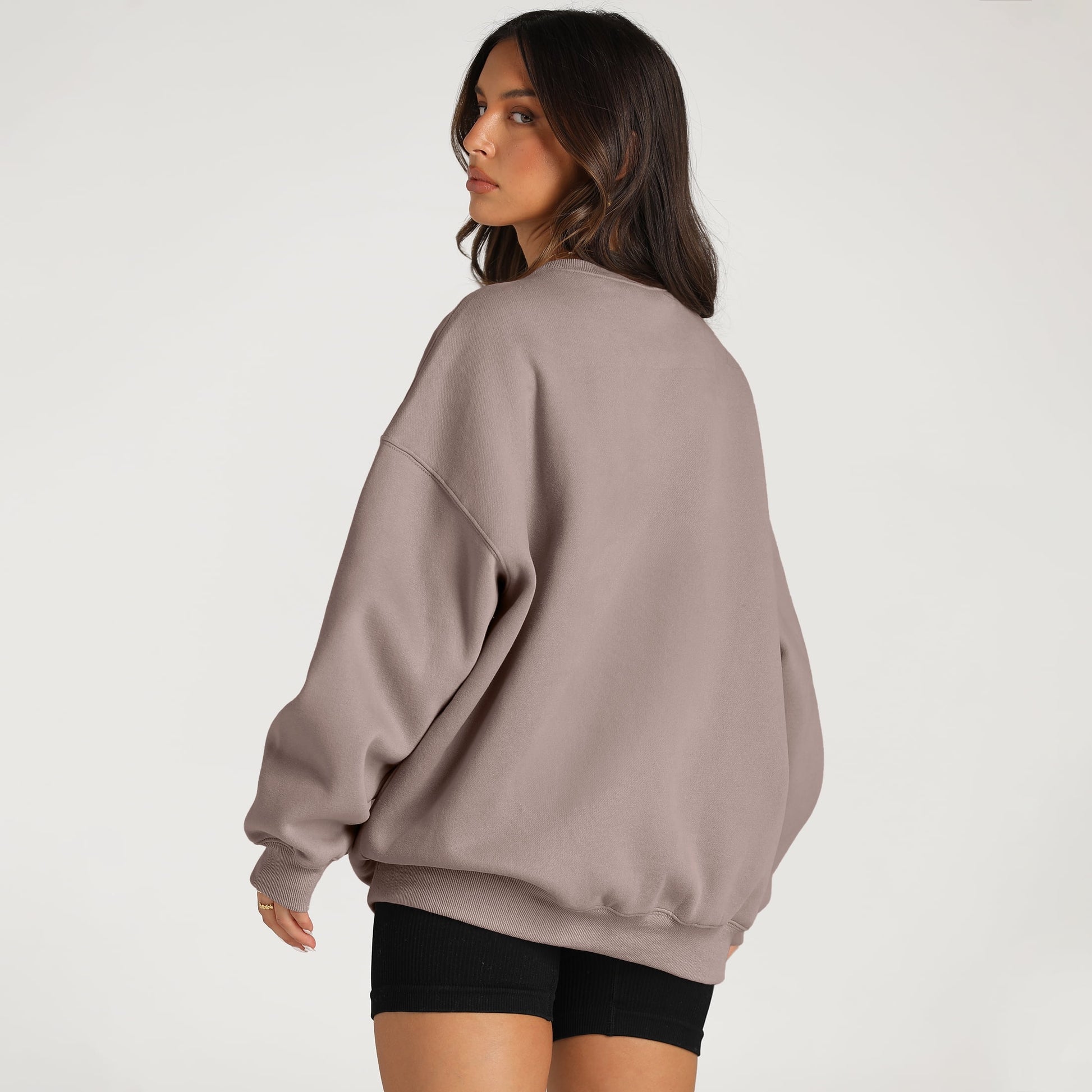 Chic & Cozy Oversized Crewneck Sweatshirts for Women - Y2K Hoodies & Casual Fall Fashion Pullover Sweaters